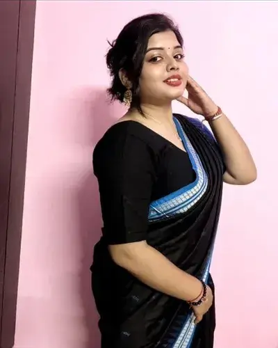 Call Girl in Parasgad